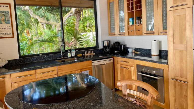 Magical Ocean Front Villa and Sunset Views - Tevaitoa, French Polynesia