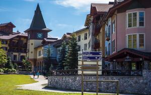 Ski-In Ski-Out Living at Echo Landing in Sun Peaks - Sun Peaks, Canada