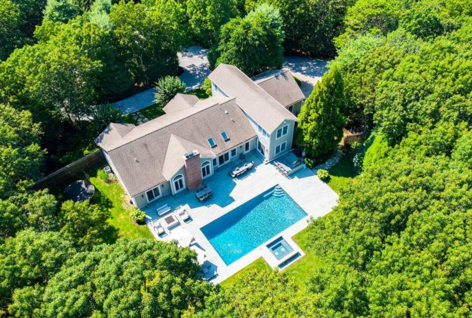Private Pool Estate Minutes from East Hampton Village and Sag Harbor - East Hampton, New York
