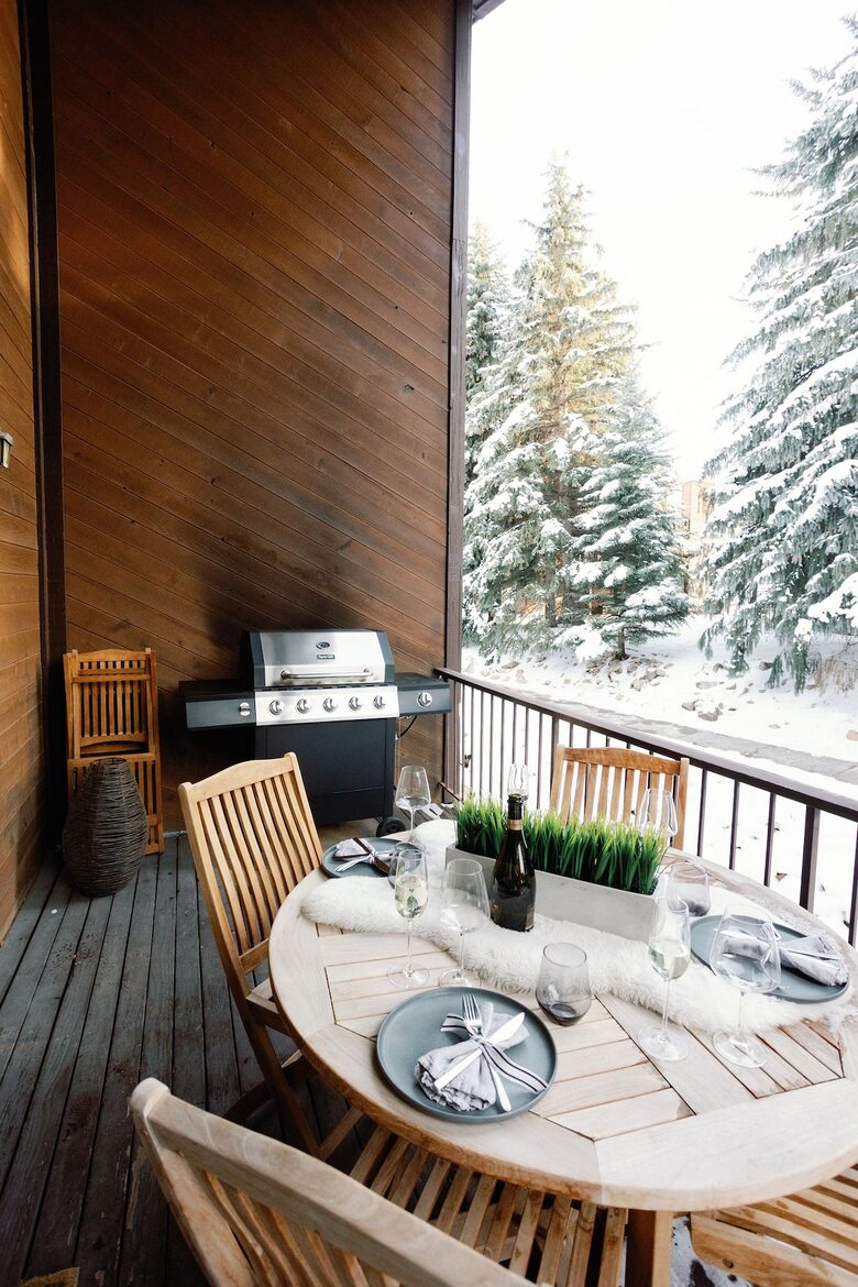 Five Minute Walk to the Cabriolet at Canyons Village - Park City, Utah