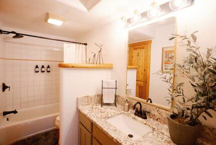 Five Minute Walk to the Cabriolet at Canyons Village - Park City, Utah