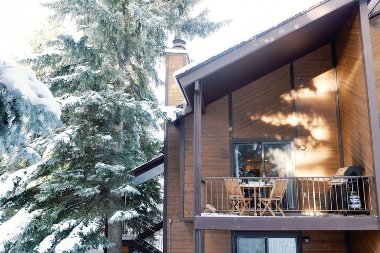 Five Minute Walk to the Cabriolet at Canyons Village - Park City, Utah