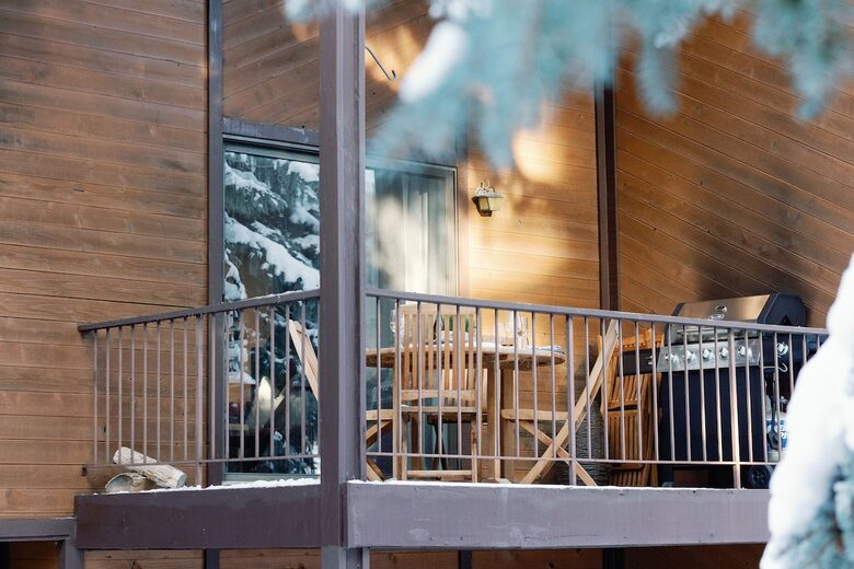 Five Minute Walk to the Cabriolet at Canyons Village - Park City, Utah