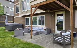 Pacific Northwest Luxe Home Near Woodinville Wineries - Bothell, Washington