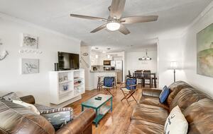 Coastal Retreat Near Port Aransas Beaches - Port Aransas, Texas