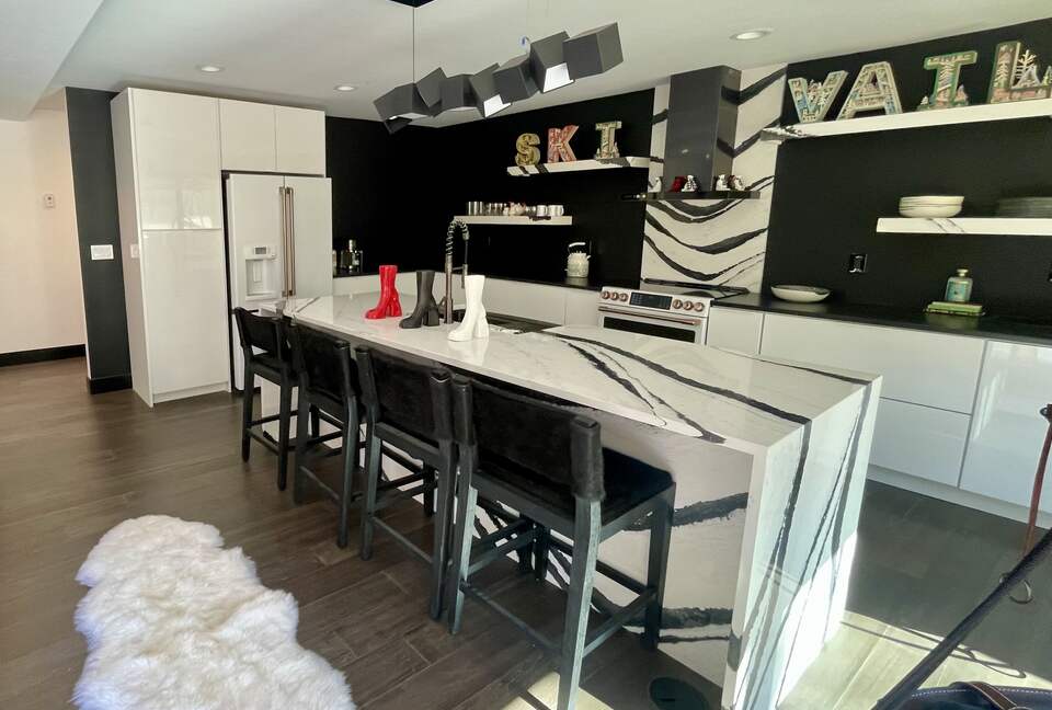 Modern Mountain Living on Vail's Bus Line - Vail, Colorado