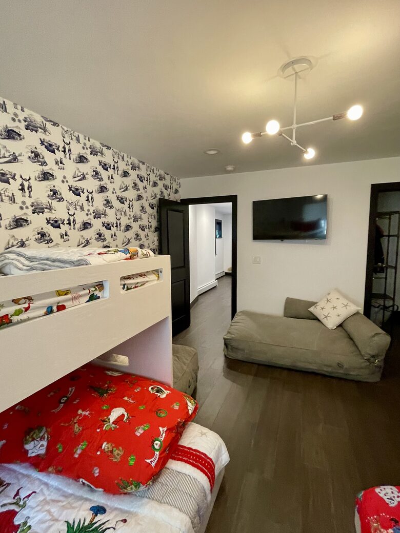 Modern Mountain Living on Vail's Bus Line - Vail, Colorado