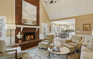 Luxury Cul-de-Sac Living in the Heart of Peachtree Corners - Norcross, Georgia