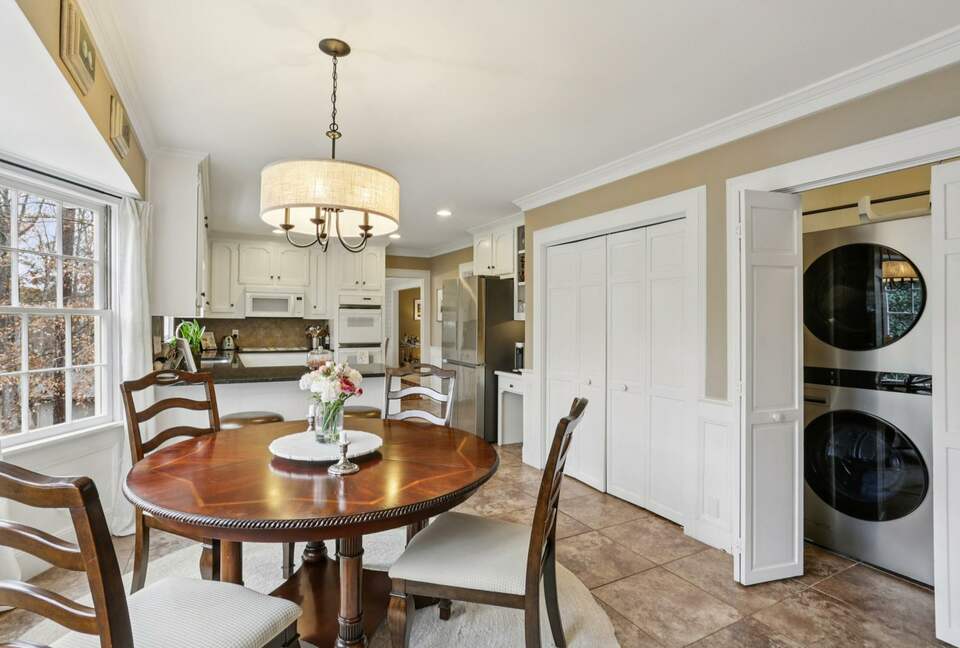 Luxury Cul-de-Sac Living in the Heart of Peachtree Corners - Norcross, Georgia