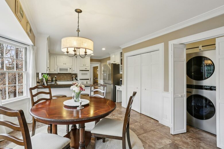 Luxury Cul-de-Sac Living in the Heart of Peachtree Corners - Norcross, Georgia