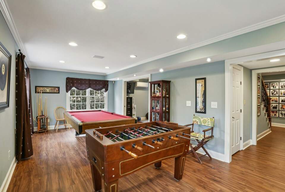 Luxury Cul-de-Sac Living in the Heart of Peachtree Corners - Norcross, Georgia