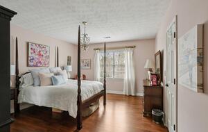 Luxury Cul-de-Sac Living in the Heart of Peachtree Corners - Norcross, Georgia