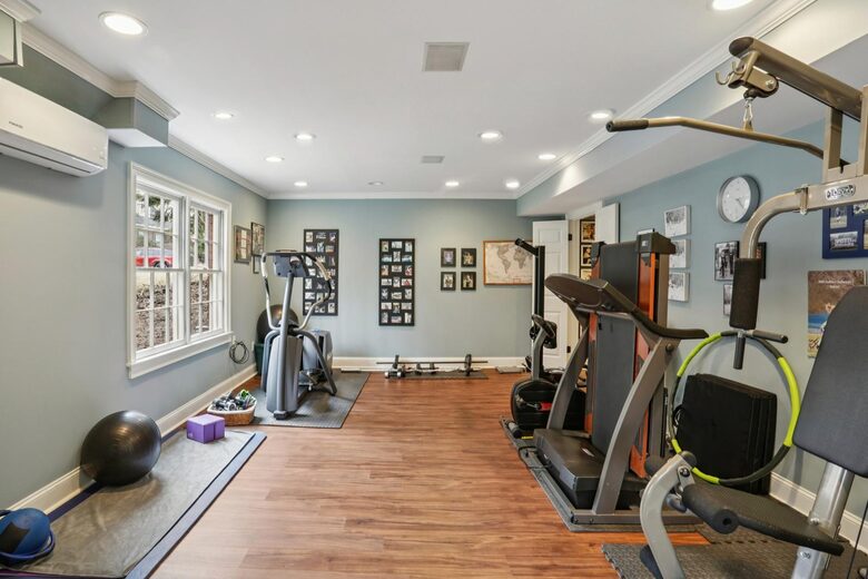 Luxury Cul-de-Sac Living in the Heart of Peachtree Corners - Norcross, Georgia