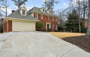 Luxury Cul-de-Sac Living in the Heart of Peachtree Corners - Norcross, Georgia