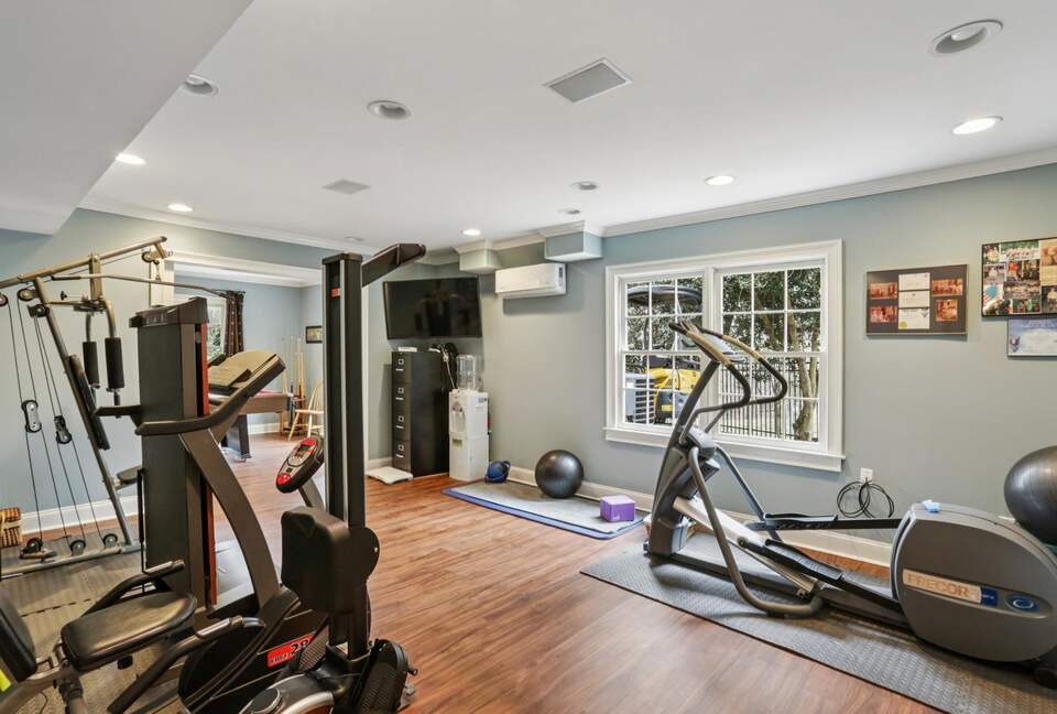 Luxury Cul-de-Sac Living in the Heart of Peachtree Corners - Norcross, Georgia