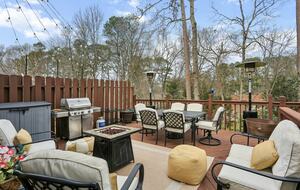Luxury Cul-de-Sac Living in the Heart of Peachtree Corners - Norcross, Georgia
