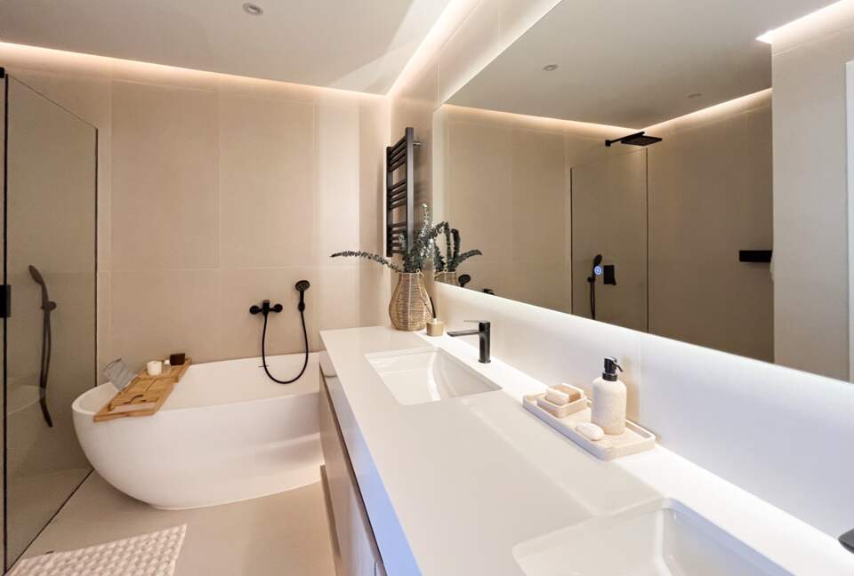 Master ensuite