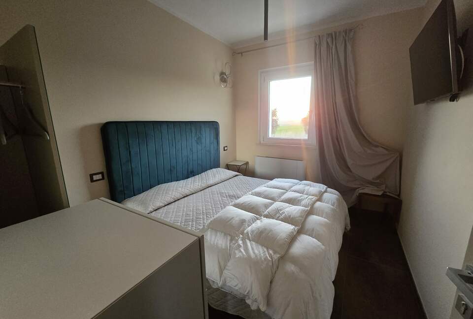 Well-Appointed Saturnia Villa with Valley Views - Saturnia, Italy