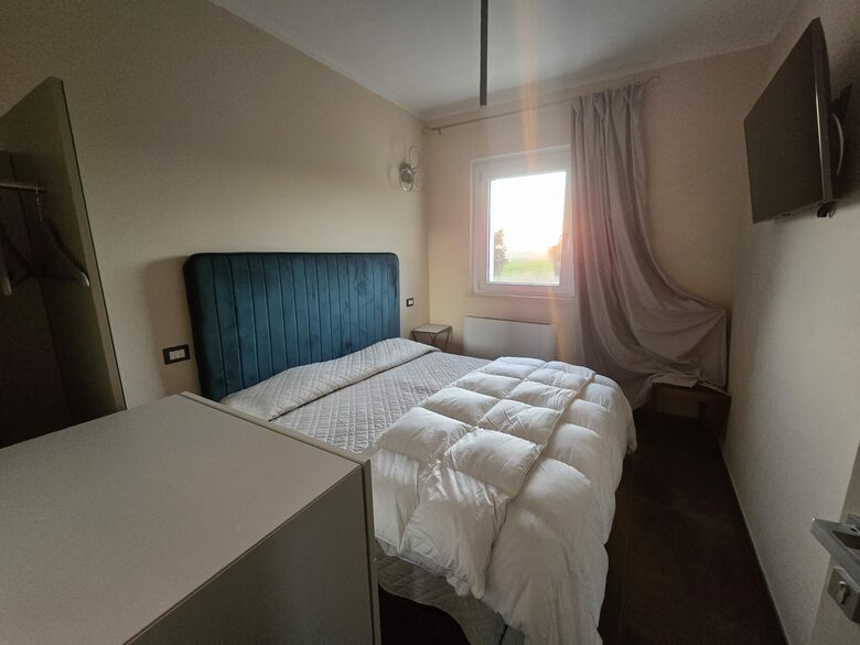 Well-Appointed Saturnia Villa with Valley Views - Saturnia, Italy