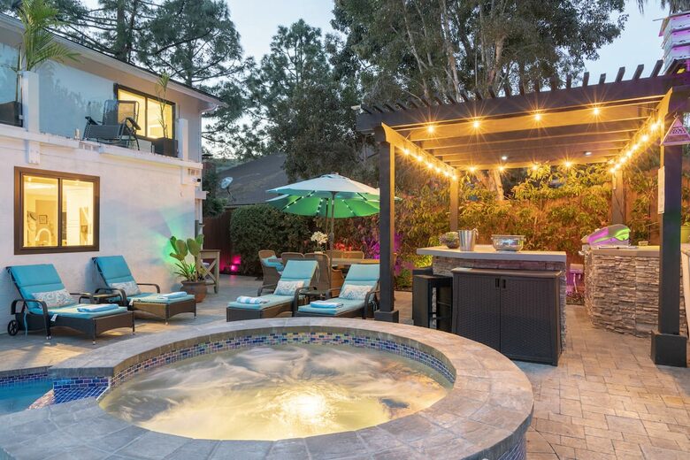 Private Pool, Spa and Outdoor Kitchen Estate in La Jolla - San Diego, California