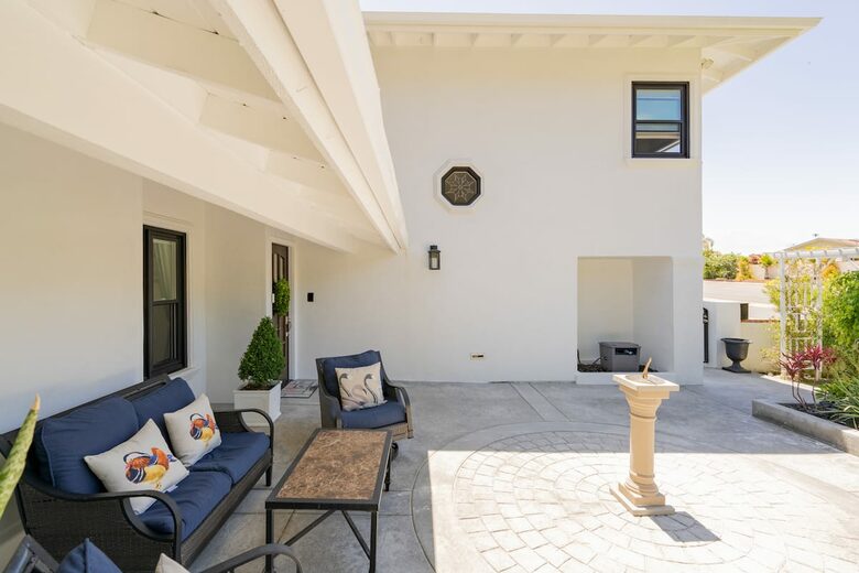 Private Pool, Spa and Outdoor Kitchen Estate in La Jolla - San Diego, California