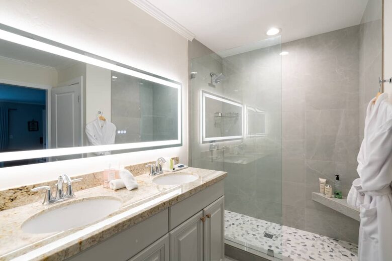 Private Pool, Spa and Outdoor Kitchen Estate in La Jolla - San Diego, California