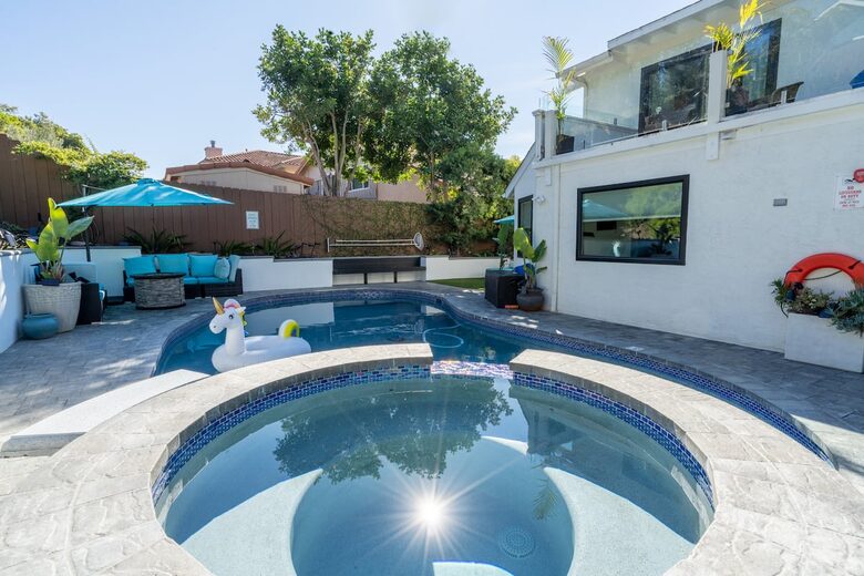 Private Pool, Spa and Outdoor Kitchen Estate in La Jolla - San Diego, California