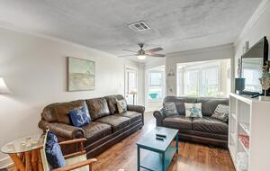 Coastal Retreat Near Port Aransas Beaches - Port Aransas, Texas