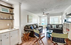 Coastal Retreat Near Port Aransas Beaches - Port Aransas, Texas