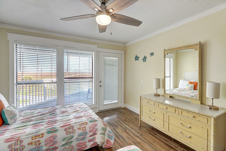 Coastal Retreat Near Port Aransas Beaches - Port Aransas, Texas