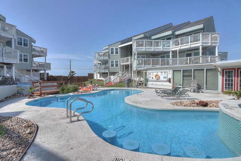 Coastal Retreat Near Port Aransas Beaches - Port Aransas, Texas