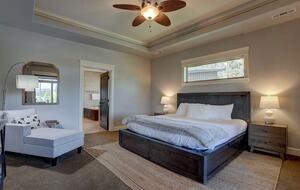 Modern Riverfront Retreat Overlooking the Deschutes - Bend, Oregon