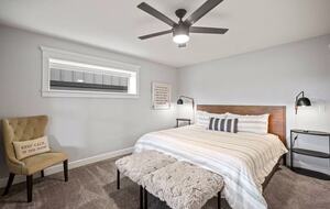 Modern Riverfront Retreat Overlooking the Deschutes - Bend, Oregon