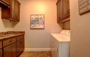 Modern Riverfront Retreat Overlooking the Deschutes - Bend, Oregon