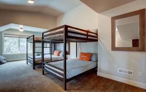 Modern Riverfront Retreat Overlooking the Deschutes - Bend, Oregon