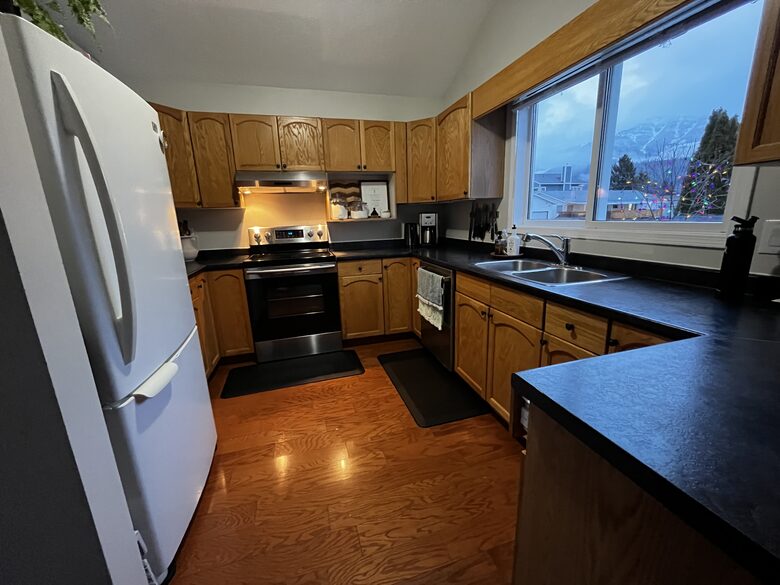 มงกุฎแห่งทวีป - เฟอร์นี ประเทศแคนาดา