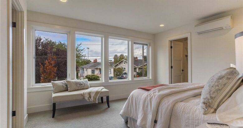 Ballard Breeze Bungalow - Seattle, Washington