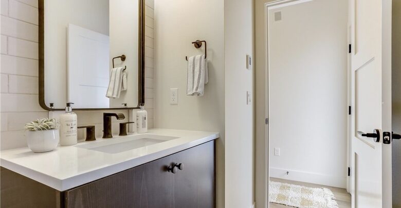 Ballard Breeze Bungalow - Seattle, Washington