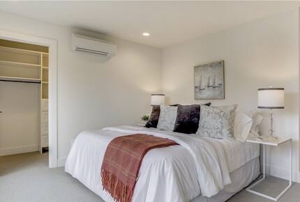 Ballard Breeze Bungalow - Seattle, Washington