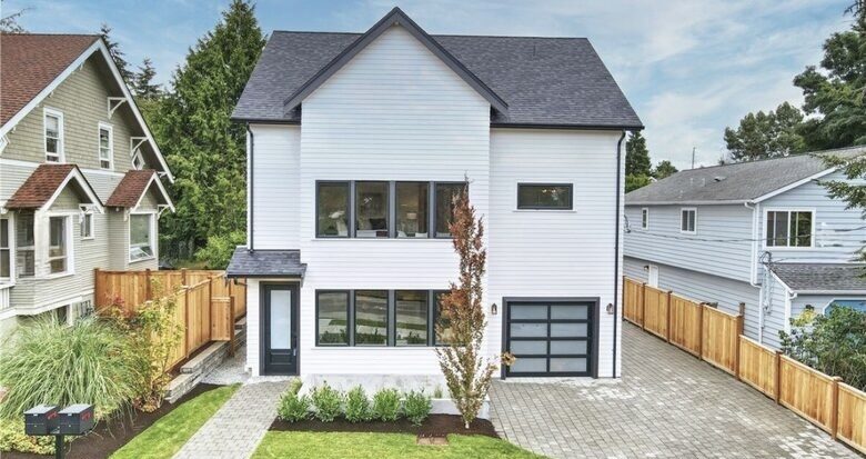 Ballard Breeze Bungalow - Seattle, Washington