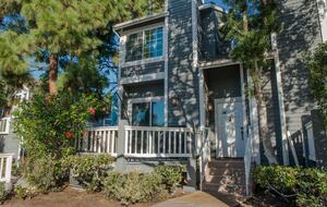 Stylish Orange County Townhome Near Newport Beach and OC Fairgrounds - Costa Mesa, California