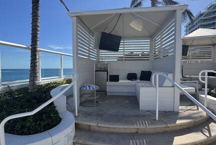 Oceanfront Fort Lauderdale Beach Retreat with Private Balcony - Fort Lauderdale, Florida