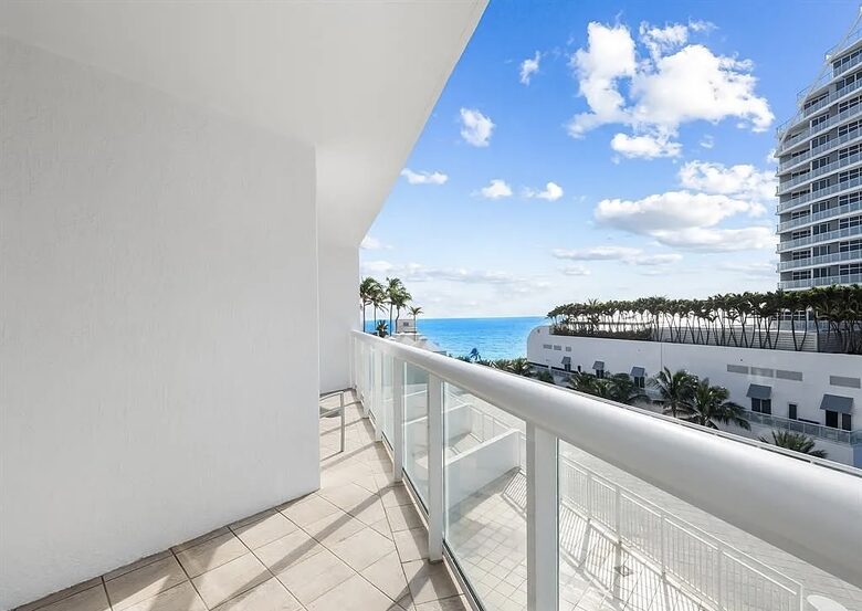 Oceanfront Fort Lauderdale Beach Retreat with Private Balcony - Fort Lauderdale, Florida