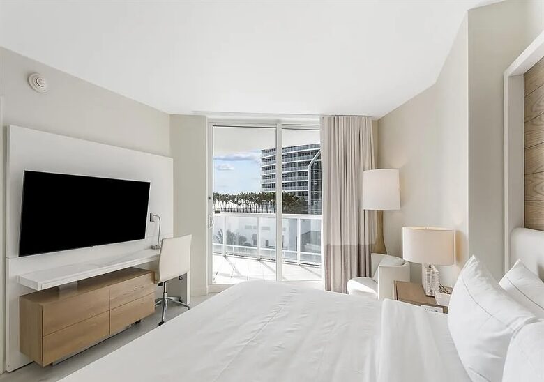 Oceanfront Fort Lauderdale Beach Retreat with Private Balcony - Fort Lauderdale, Florida