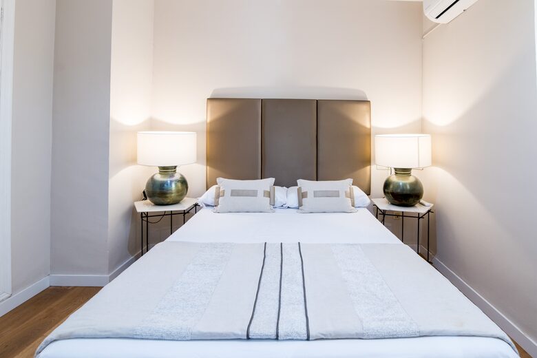 Elegant 2 bedroom penthouse With Terrace - Valencia, Spain