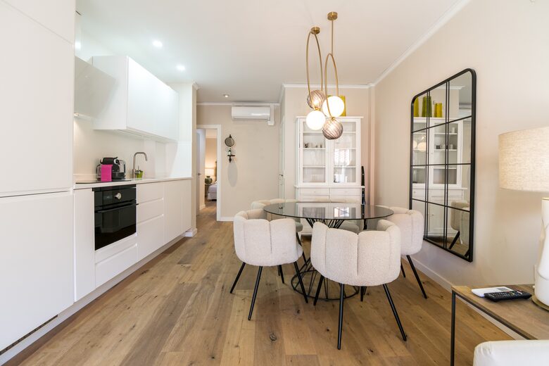 Elegant 2 bedroom penthouse With Terrace - Valencia, Spain