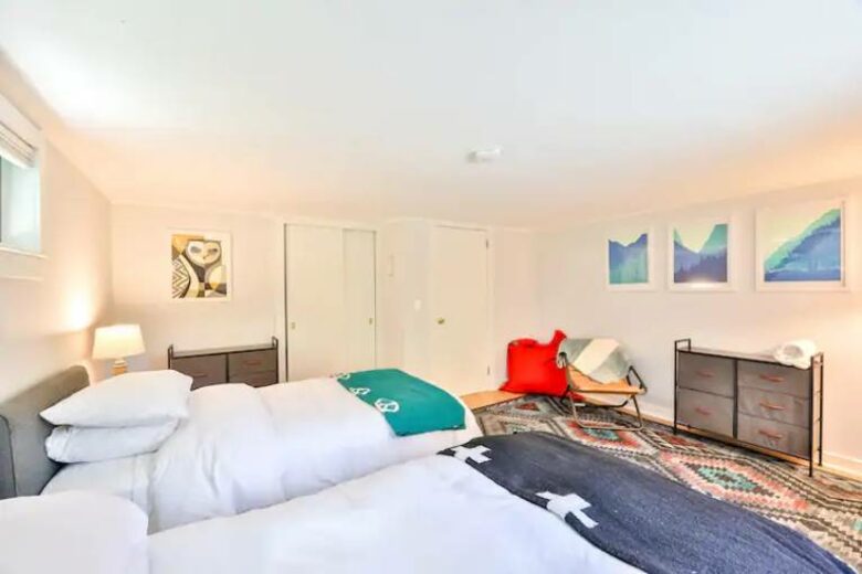 Bedroom 3 - Twin Beds