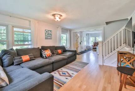 Modern Creekside Farmhouse in the Catskills - Shandaken, New York