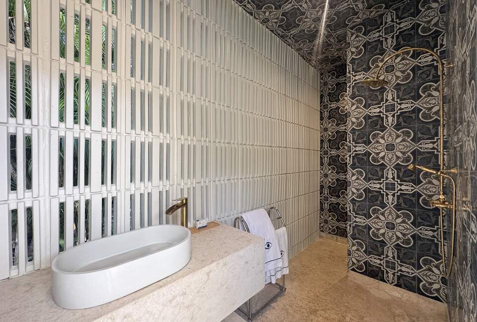 Pool Bathroom and Shower