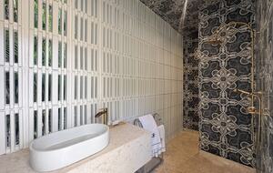 Pool Bathroom and Shower